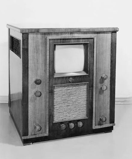 первый телевизор Telefunken